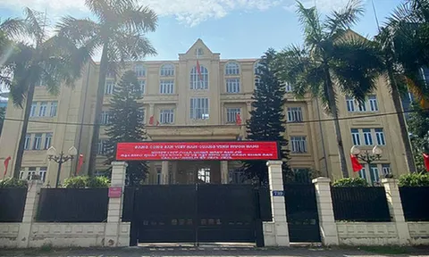 Bắt tạm giam Đại tá Phùng Anh Lê, nguyên Trưởng phòng PC03, Công an Tp. Hà Nội