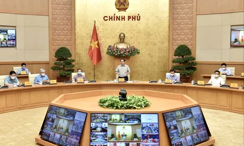 Thủ tướng: Cố gắng đến 30/9 từng bước nới lỏng giãn cách có kiểm soát để khôi phục phát triển kinh tế-xã hội