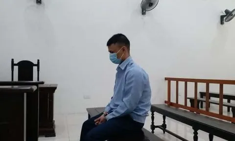 Người cha nhiều lần hiếp dâm con gái ruột ở Hà Nội lĩnh án 16 năm tù