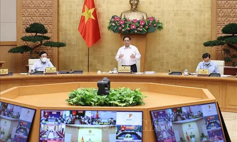 Thủ tướng Phạm Minh Chính: Người dân kiềm chế, không di chuyển tự phát làm lây lan dịch bệnh