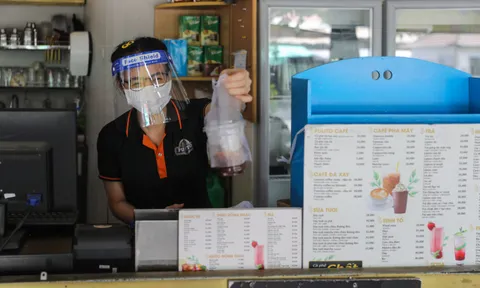 Quận đầu tiên ở TP.HCM xin thí điểm kinh doanh ăn uống tại chỗ từ ngày 10/10