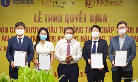 Quảng Trị trao quyết định chủ trương đầu tư dự án Trung tâm điện khí LNG Hải Lăng trị giá 2,3 tỷ USD