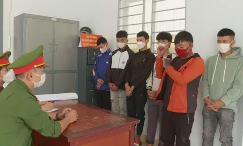 Nhóm thanh niên hỗn chiến chém nhầm người đi đường