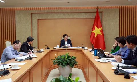 Bộ Y tế cần sớm ban hành Thông tư quy định về giá dịch vụ xét nghiệm COVID-19, bảo đảm công khai, minh bạch, đúng pháp luật