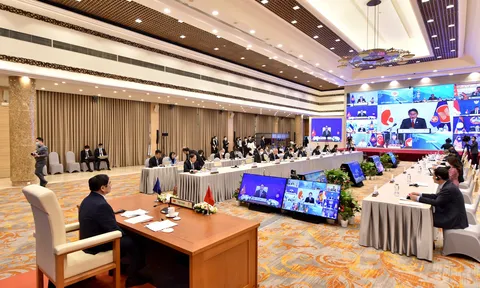 Thủ tướng Phạm Minh Chính đề nghị ASEAN - Nhật Bản phối hợp kiểm soát tốt đại dịch, phục hồi các chuỗi cung ứng