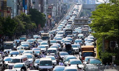 Đường xa nghĩ nỗi sau này mà kinh