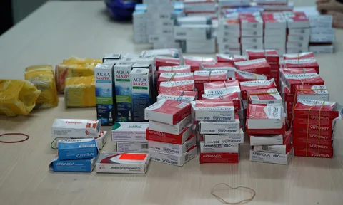 Thu giữ hơn 3.000 viên thuốc điều trị COVID-19 nhập lậu từ Nga vào Việt Nam