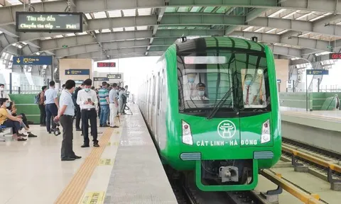 Đường sắt Cát Linh - Hà Đông chính thức vận hành, phát 200 nghìn vé 0 đồng