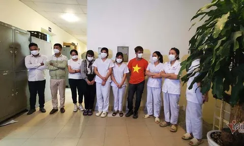 Làm rõ nhóm đối tượng tổ chức test nhanh COVID-19 trái phép trước trận Việt Nam – Nhật Bản