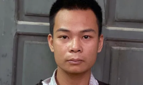 Bắt giữ đối tượng khống chế nhân viên thu ngân, cướp cửa hàng điện thoại