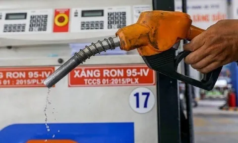 Từ 15h hôm nay, giá xăng dầu đồng loạt giảm mạnh