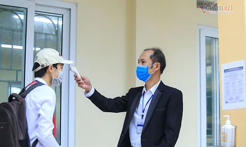 Hà Nội có thể cho học sinh cấp 3 trở lại trường từ ngày 6/12