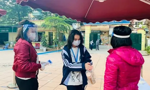 Hà Nội: Số ca mắc tăng cao, quận Đống Đa cho học sinh dừng đến trường