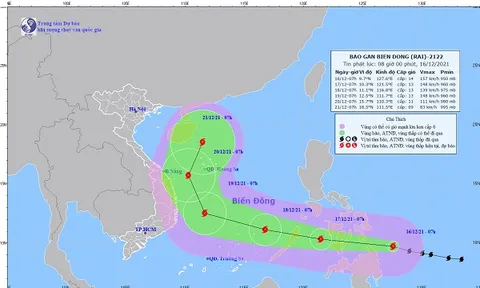 Bão Rai cách bờ biển miền Trung Phi-líp-pin 300km, gió giật cấp 17