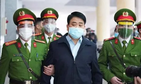 Cựu Chủ tịch Hà Nội Nguyễn Đức Chung hầu tòa trong vụ án thứ 3