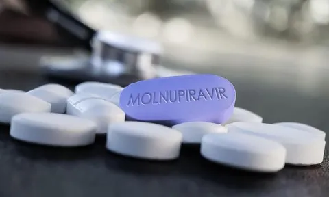 Nóng: Bộ Y tế thông tin về các cảnh báo, thận trọng khi dùng thuốc điều trị COVID-19 Molnupiravir