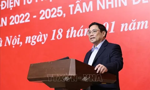Thủ tướng yêu cầu đẩy mạnh 25 dịch vụ công thiết yếu phục vụ người dân, doanh nghiệp