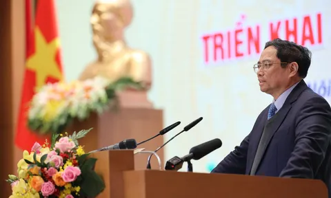 Phát động chiến dịch tiêm chủng mùa xuân, khẩn trương nâng cao năng lực y tế dự phòng, y tế cơ sở