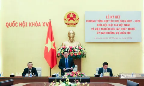Lễ ký kết chương trình hợp tác giai đoạn 2021-2026 giữa Hội Luật gia Việt Nam và Viện Nghiên cứu lập pháp