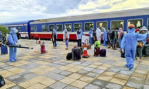 Tết đặc biệt với tâm thế sẵn sàng 'ra trận' chống dịch