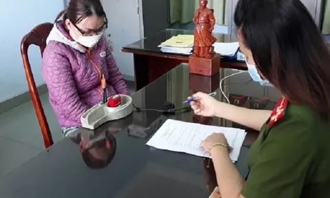 Quảng Nam: Bắt 'nữ quái' giả vờ hỏi mua vàng rồi trộm cắp