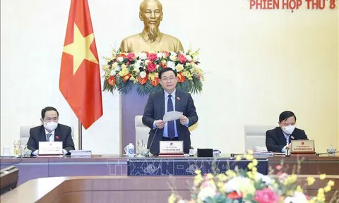 Bế mạc Phiên họp thứ 8 của Ủy ban Thường vụ Quốc hội