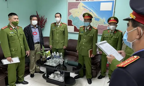 Bắt Giám đốc CDC Thừa Thiên - Huế liên quan mua bán kit test COVID-19