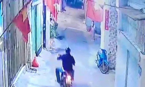 Truy tìm người đàn ông chạy xe máy cầm dao chém nhiều người ở Vũng Tàu