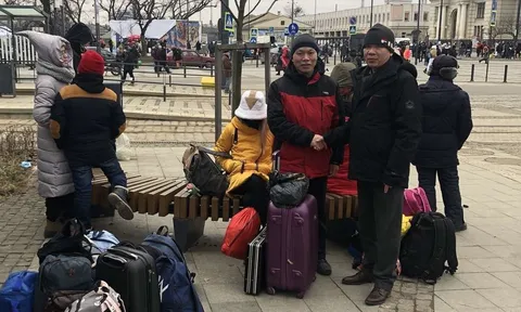 Chuyến bay đầu tiên đưa công dân Việt Nam về từ Ukraine dự kiến hạ cánh trưa 8/3