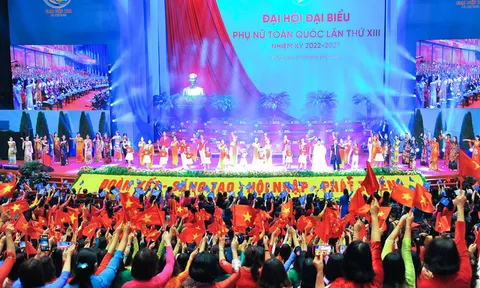 Thủ tướng Phạm Minh Chính dự Đại hội đại biểu Phụ nữ toàn quốc lần thứ XIII