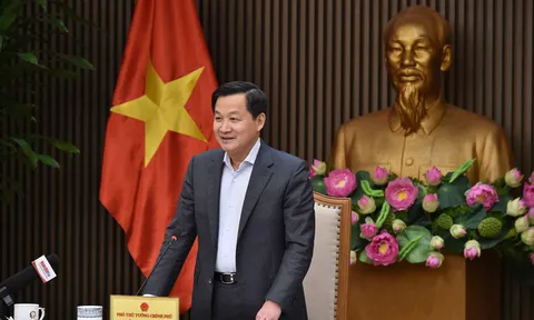 Kiểm soát chặt chẽ giá các mặt hàng thiết yếu; không để xăng dầu thẩm lậu qua biên giới