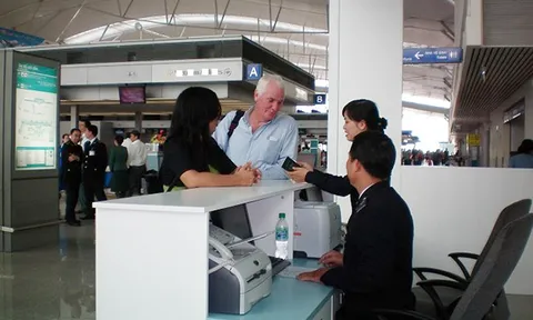 Miễn thị thực nhập cảnh Việt Nam cho công dân 13 nước