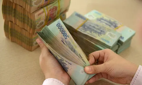 Truy tìm giao dịch viên ngân hàng liên quan đến vụ chiếm đoạt 7,6 tỷ đồng