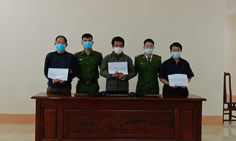 Bắt cán bộ xã lấy trộm gần 600 triệu đồng đi đánh bạc ở Hà Giang