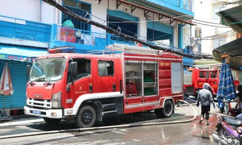 Nghi án nam thanh niên tẩm xăng đốt nhà bạn gái