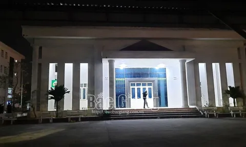Bắc Giang: Phát hiện nam giáo viên tử vong trong nhà đa năng của trường