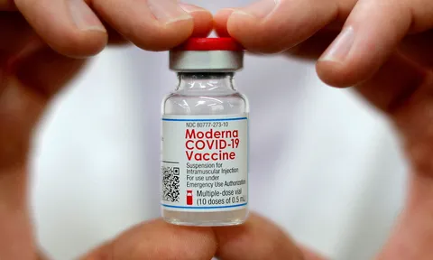 Tiêm vaccine Pfizer và Moderna cho trẻ 5-11 tuổi từ tháng 4