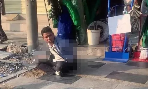 Nam thanh niên dùng dao đâm bạn gái trên phố do ghen tuông