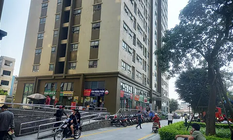 Hà Nội: Nam sinh lớp 8 rơi từ tầng 18 chung cư xuống tử vong
