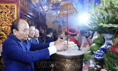 Long trọng tổ chức Lễ dâng hương tưởng niệm các Vua Hùng
