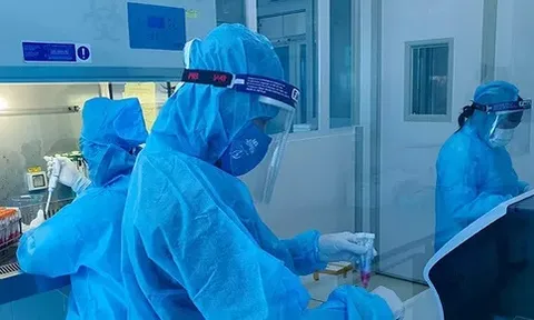 Ngày 10/4: Số mắc mới COVID-19 thấp nhất trong gần 2 tháng nay, còn 28.307 ca