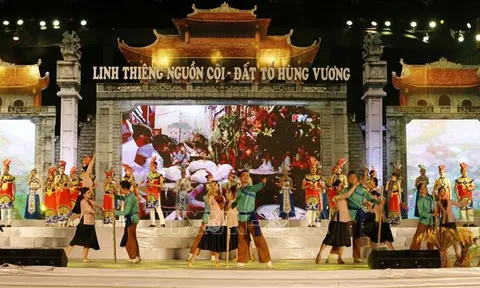 Chương trình nghệ thuật 'Linh thiêng nguồn cội - Đất Tổ Hùng Vương'
