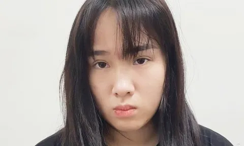 Tạm giữ thiếu nữ 23 tuổi giao dịch ma túy tinh vi ở Hà Nội