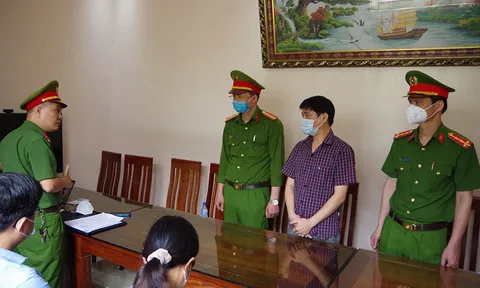 Bắt tạm giam Phó Giám đốc công ty khai thác quặng trái phép ở Hà Giang