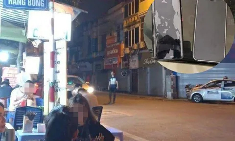 Bắt tài xế taxi lấy điện thoại của 2 nữ du khách Nga ở Hà Nội