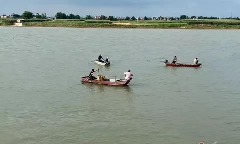 Tìm thấy thi thể 3 mẹ con nữ giáo viên mất tích trên sông Thái Bình