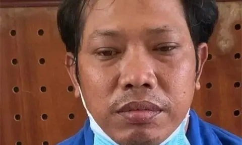 Bắt tạm giam gã cha ruột nhiều lần xâm hại tình dục 2 con gái