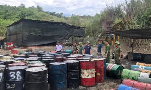 Nghệ An: Phát hiện cơ sở tái chế dầu nhớt thải trái phép