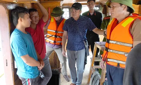 Bắt quả tang 5 tàu hút cát trái phép trên sông Mã ở Thanh Hoá