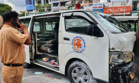 Kẻ ngáo đá trộm xe cấp cứu phóng bạt mạng làm náo loạn nhiều tuyến phố